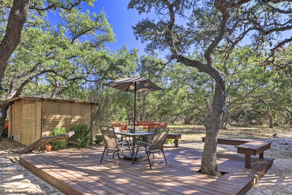 Rustic Canyon Lake Cabins with Hot Tub on about 3 Acres! photo 1