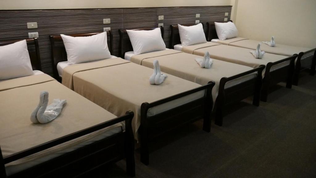 Студио (Семейный номер-студио), Amax Inn Makati