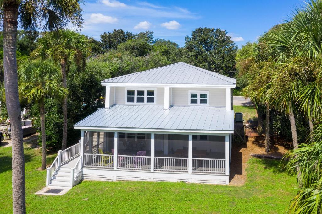 612 E Ashley - Shore Beats Work - 4 Bedrooms photo 1