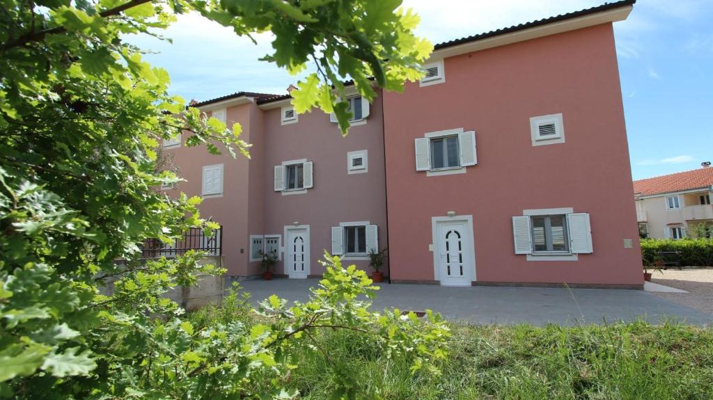 Apartments Jela photo 3
