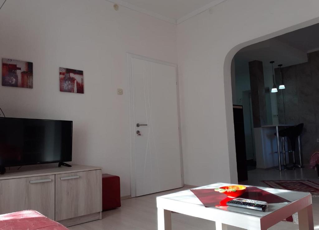 Alex Apartments photo 4