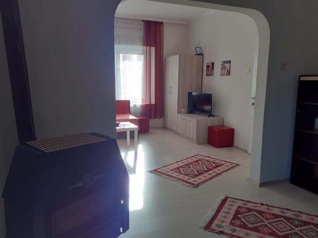Alex Apartments photo 2