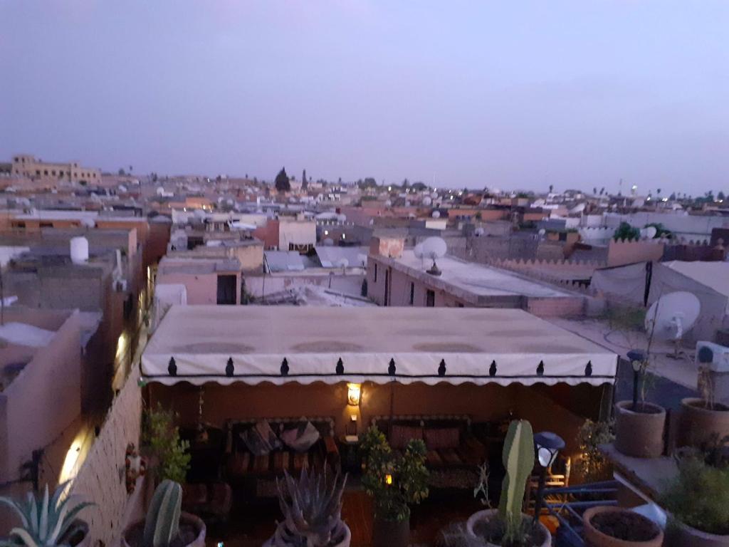 Riad Simon photo 4
