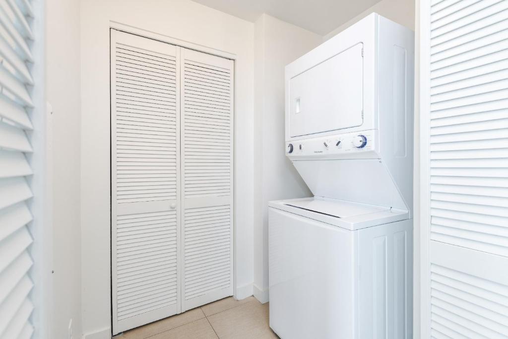 Апартаменты (Апартаменты с 1 спальней — Верхний этаж, вид на город), Bluebird Suites Monte Carlo Miami Beach