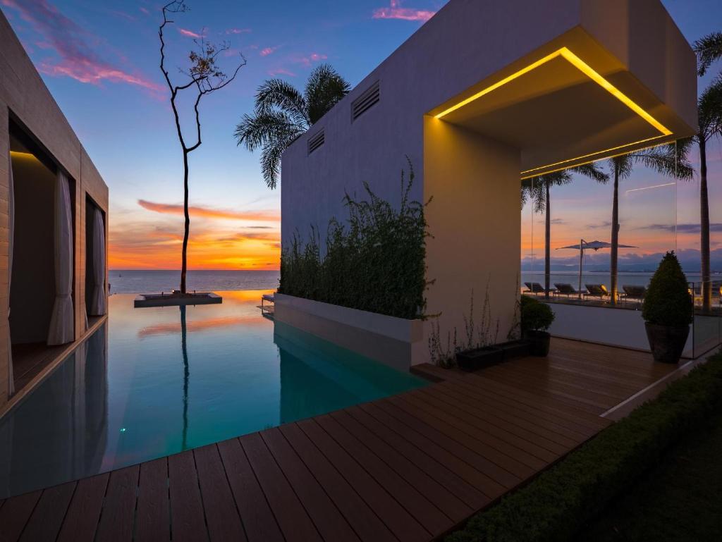 PIER 57 - 610 2 BR & Best Sunset Rooftop in PV photo 4