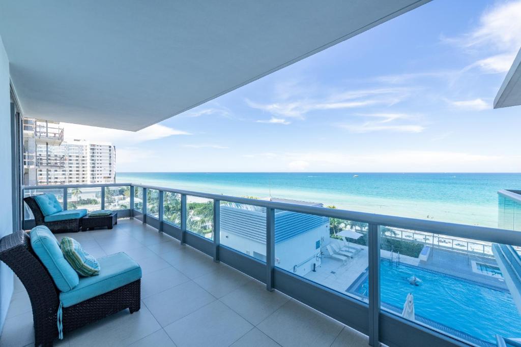 Апартаменты (Угловые апартаменты с 1 спальней — Вид на океан), Bluebird Suites Monte Carlo Miami Beach