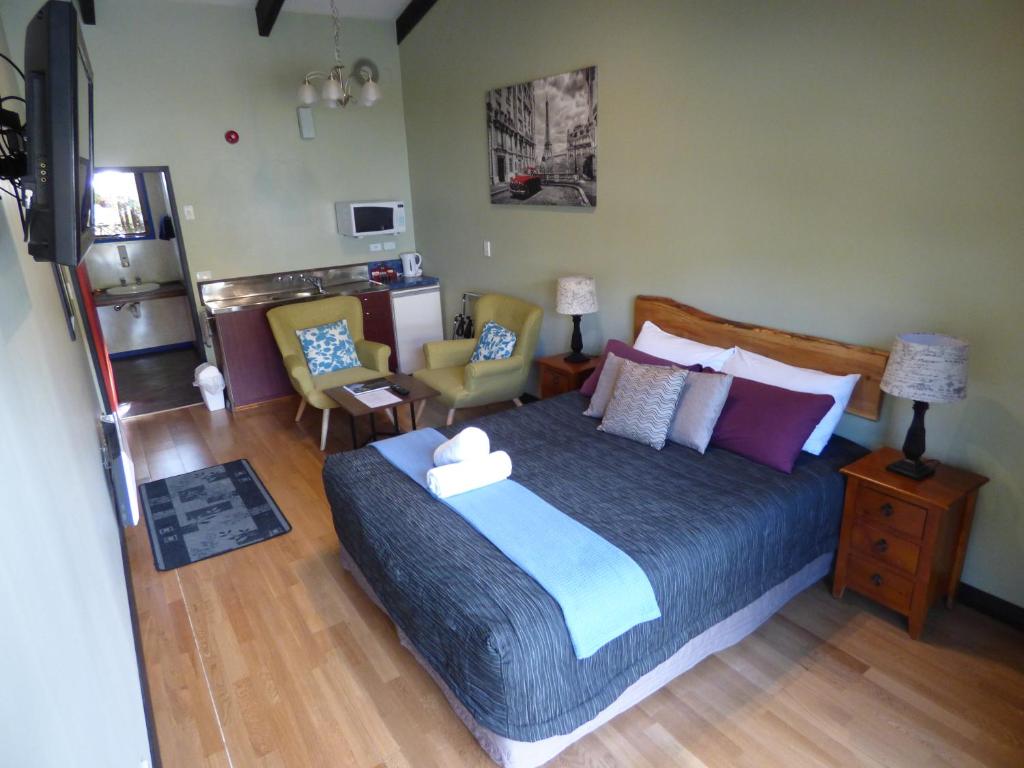 Chateau Backpackers & Motels photo 1