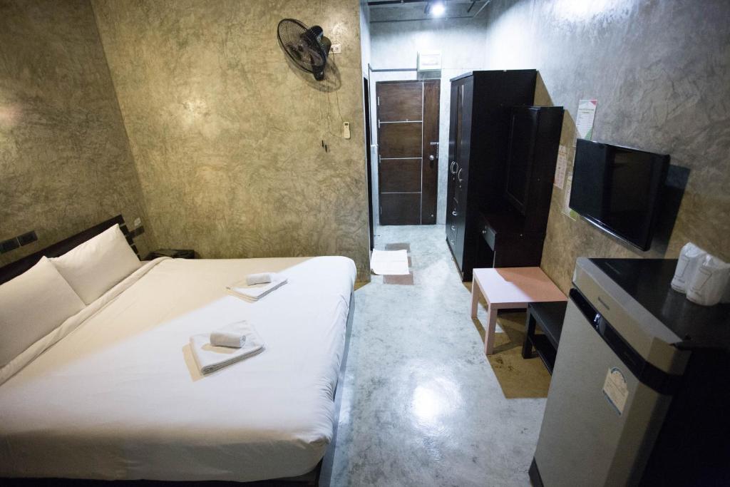 STAY MAYB Chiang Mai photo 1