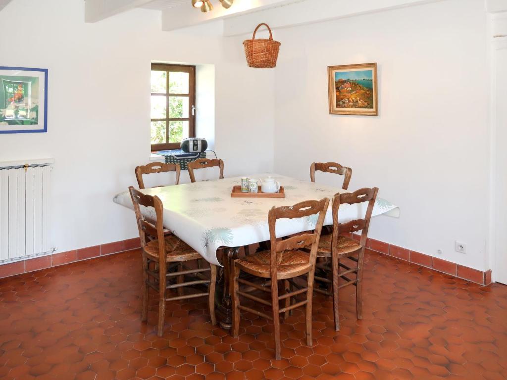 Holiday Home Ker Iliav - PLC253 by Interhome photo 4