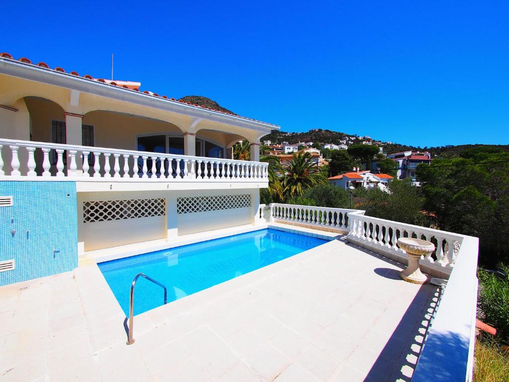 Villa Bilbao by Interhome