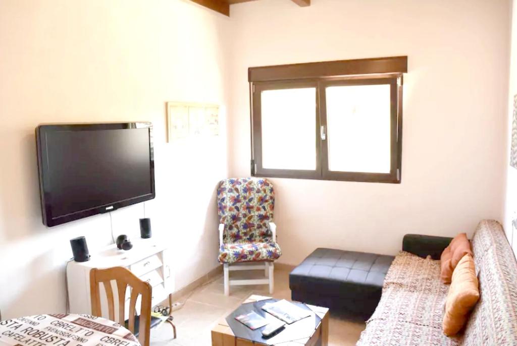2 bedrooms appartement with city view shared pool and jacuzzi at Ambroz photo 4