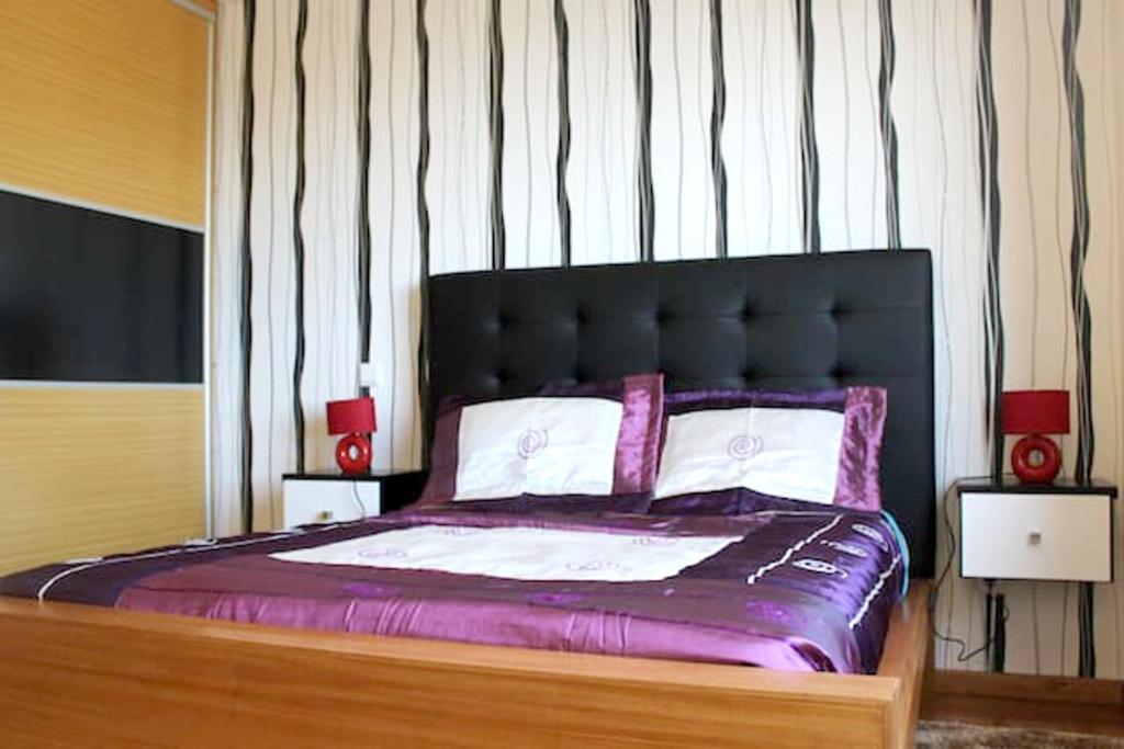 2 bedrooms house with shared pool and wifi at Arco Da Calheta photo 3