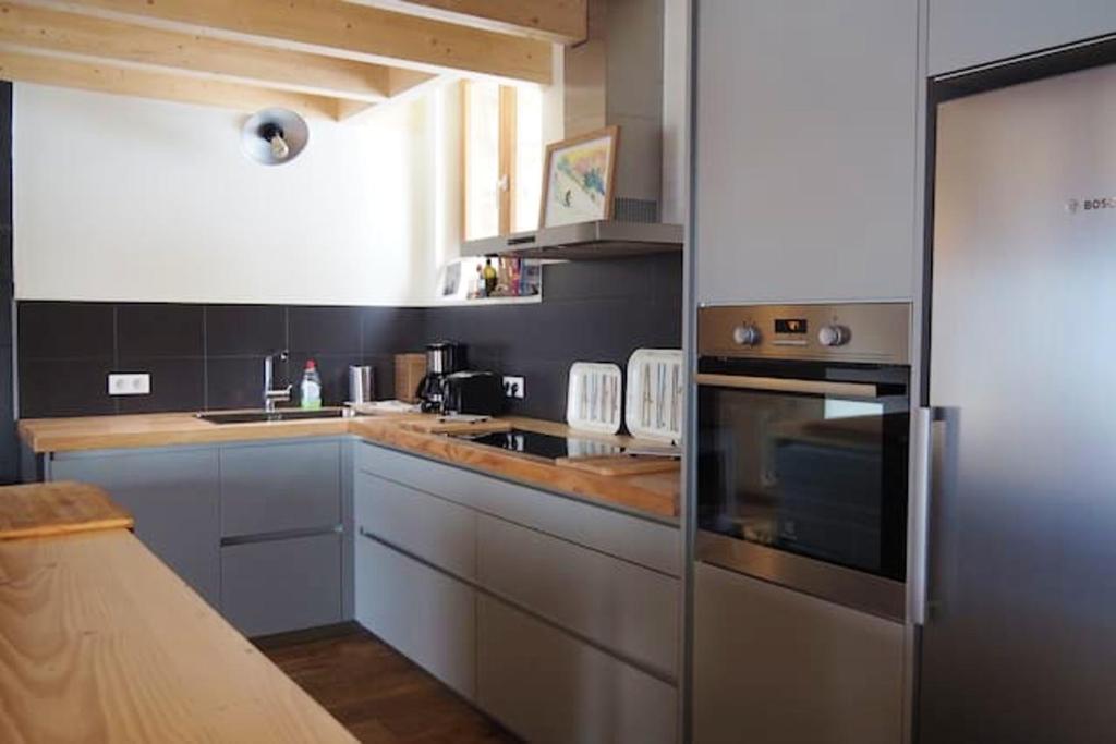 Maison de 5 chambres avec jardin amenage et wifi a La Llagonne a 6 km des pistes photo 1