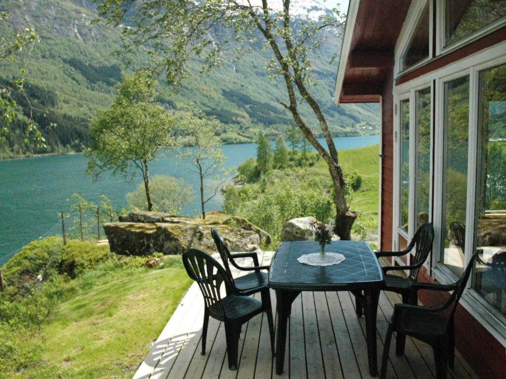 Two-Bedroom Holiday home in Olden 3 photo 1