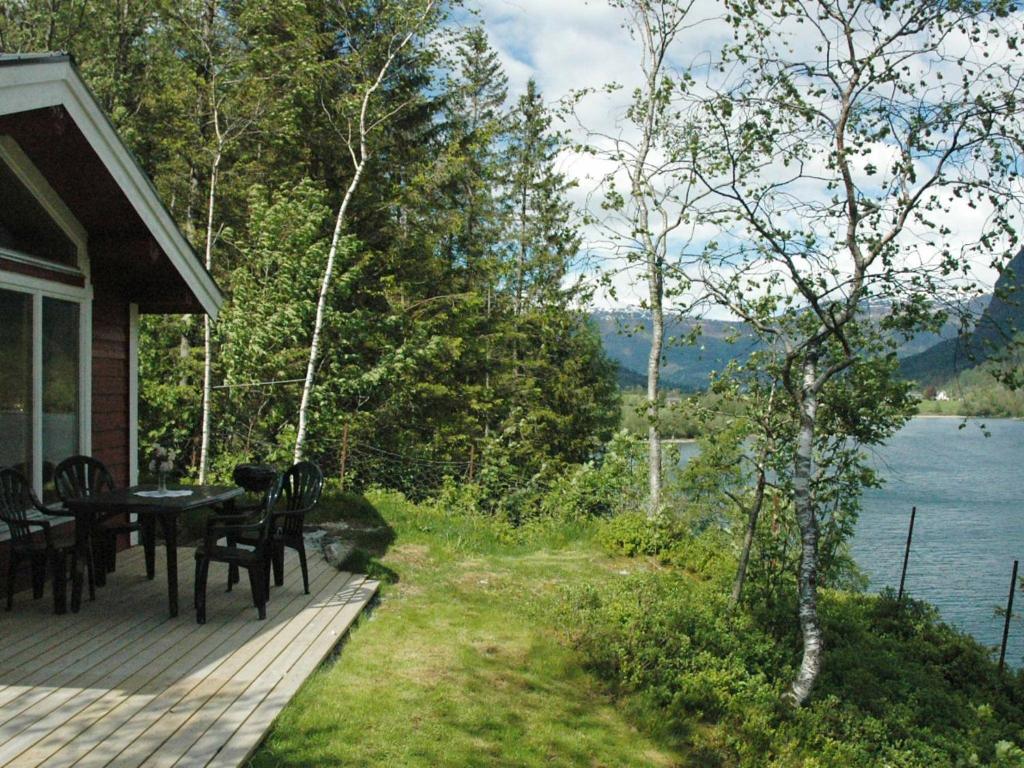 Two-Bedroom Holiday home in Olden 3 photo 3