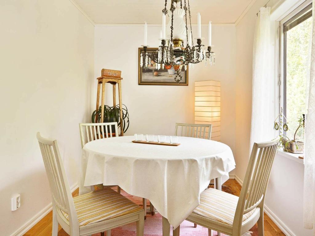 Two-Bedroom Holiday home in Hallabro 3 photo 3