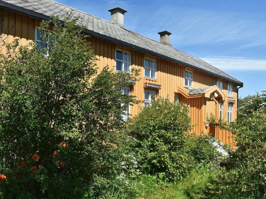 11 person holiday home in Farstad photo 4