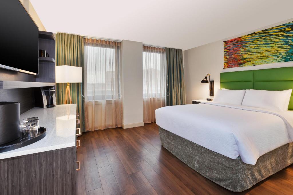 Hotel Indigo Rochester – Mayo Clinic Area, an IHG Hotel image