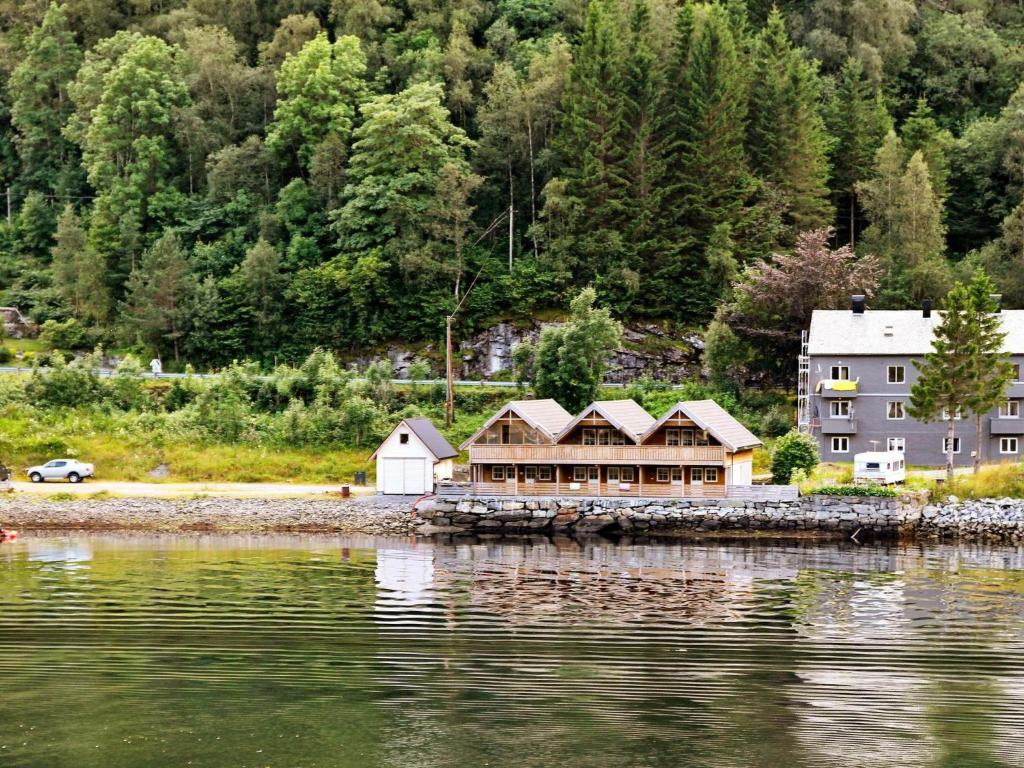 Holiday Home Leirvik photo 2