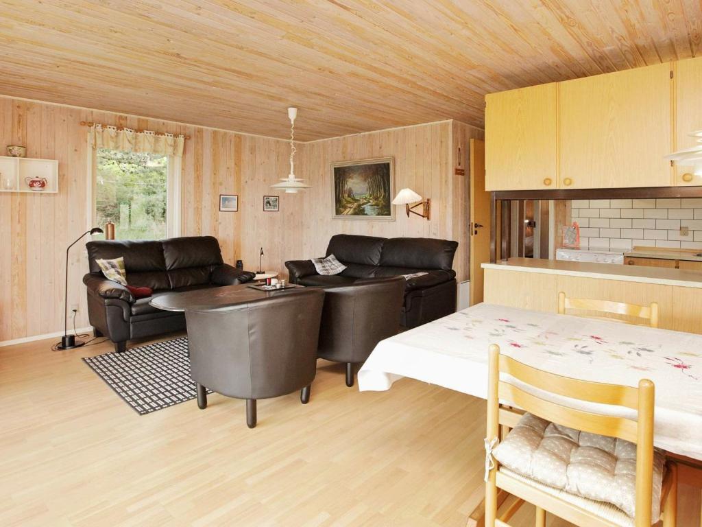5 person holiday home in Henne photo 4