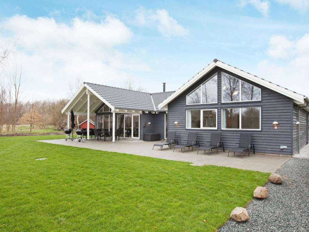 18 person holiday home in H jby photo 3