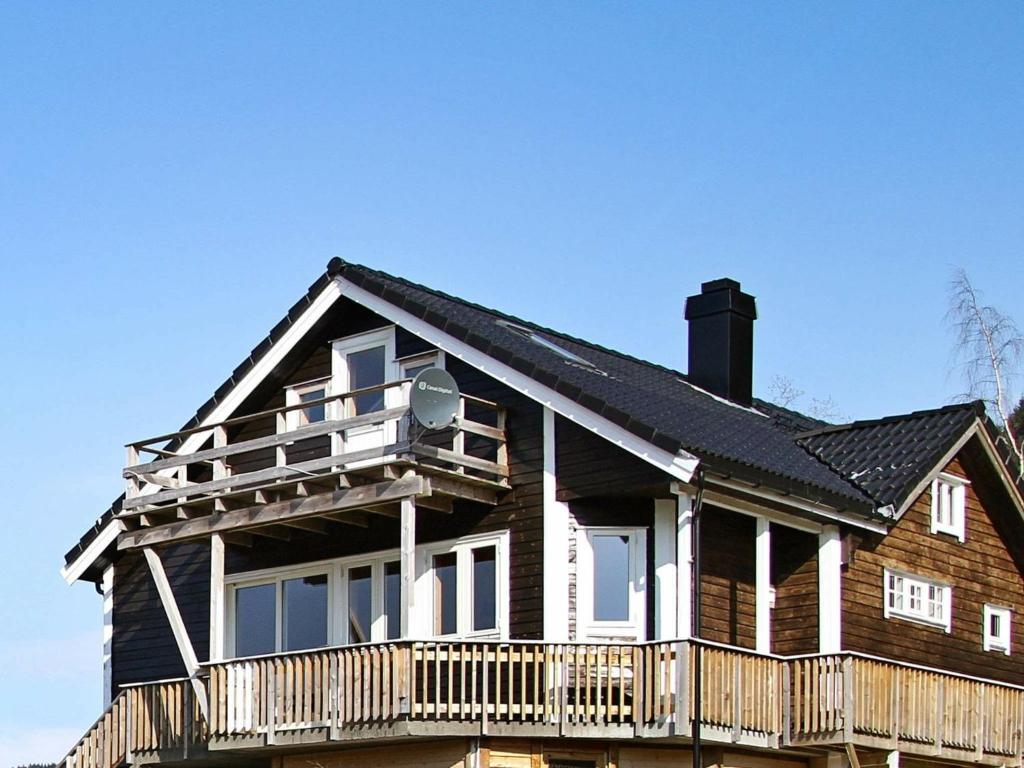 Four-Bedroom Holiday home in Bygstad 2 photo 1