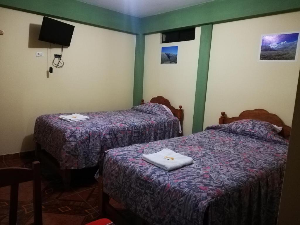Artesonraju Hostel Huaraz photo 3