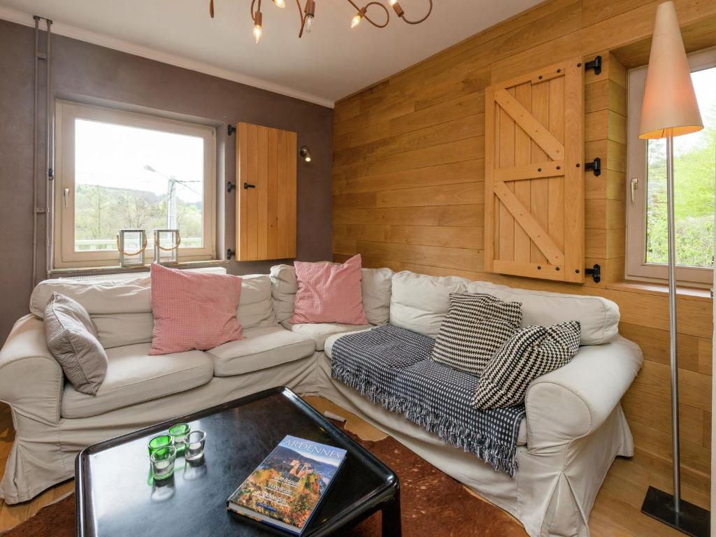 Beautiful holiday home in Redu with whirlpool photo 1