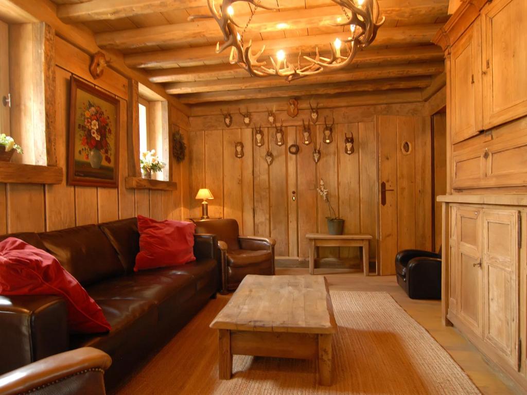Opulent Chalet in Thirimont with Turkish Steambath Sauna photo 4