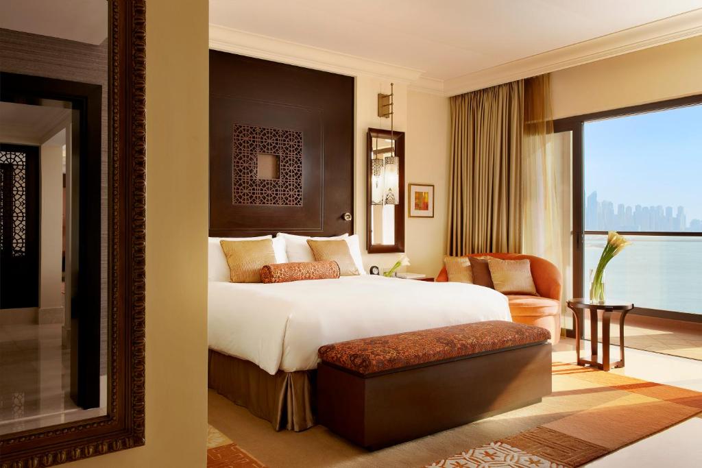Сьюит (Суперлюкс с балконом с полным видом на море), Курортный отель Fairmont The Palm