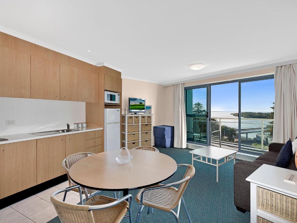 Waterfront Apartment 521