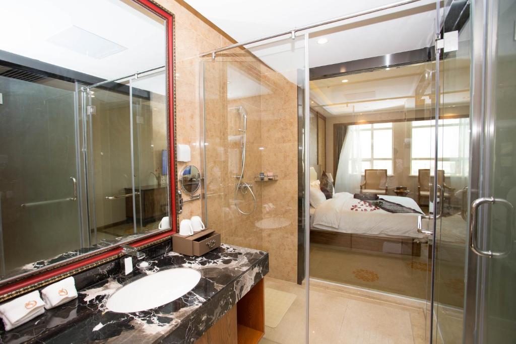 Hong Van Grand Hotel