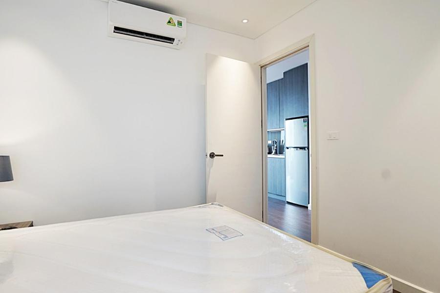 Апартаменты (Апартаменты с балконом), Hanoi Home 3 - Beautiful Apartment in Tay Ho street