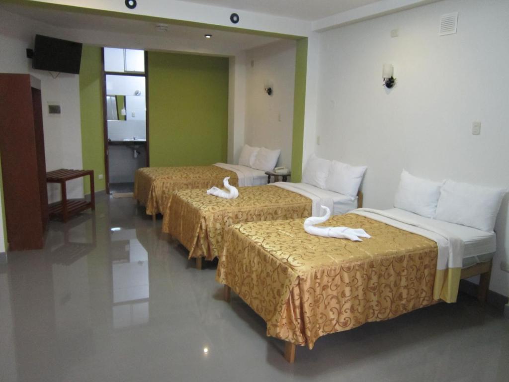Hotel Plaza Bolognesi 344 photo 3
