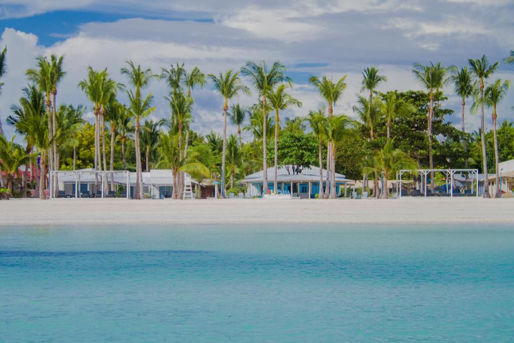 La Playa Estrella Beach Resort photo 3
