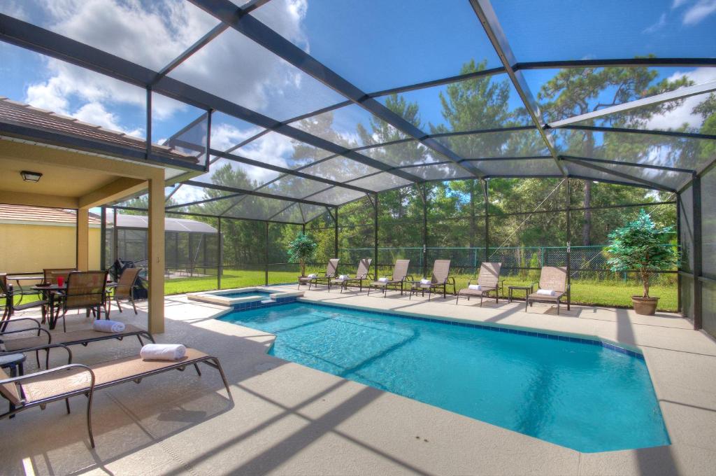 South Facing Pool Near Disney 5 Bed Luxury photo 2