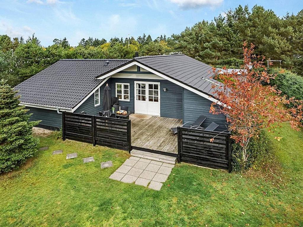 7 person holiday home in Hals photo 1