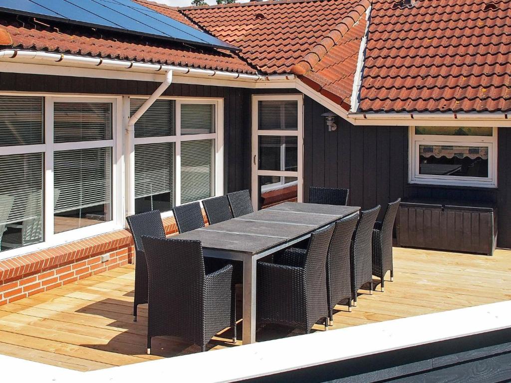 Five-Bedroom Holiday home in Humble 2 photo 3