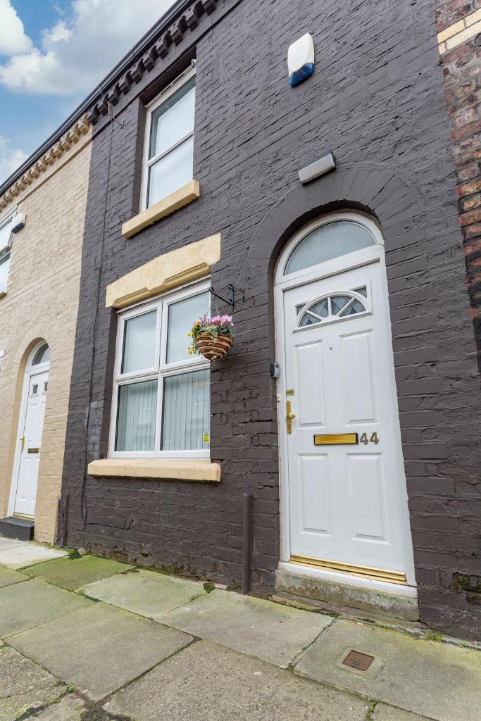 44 Stonehill Street