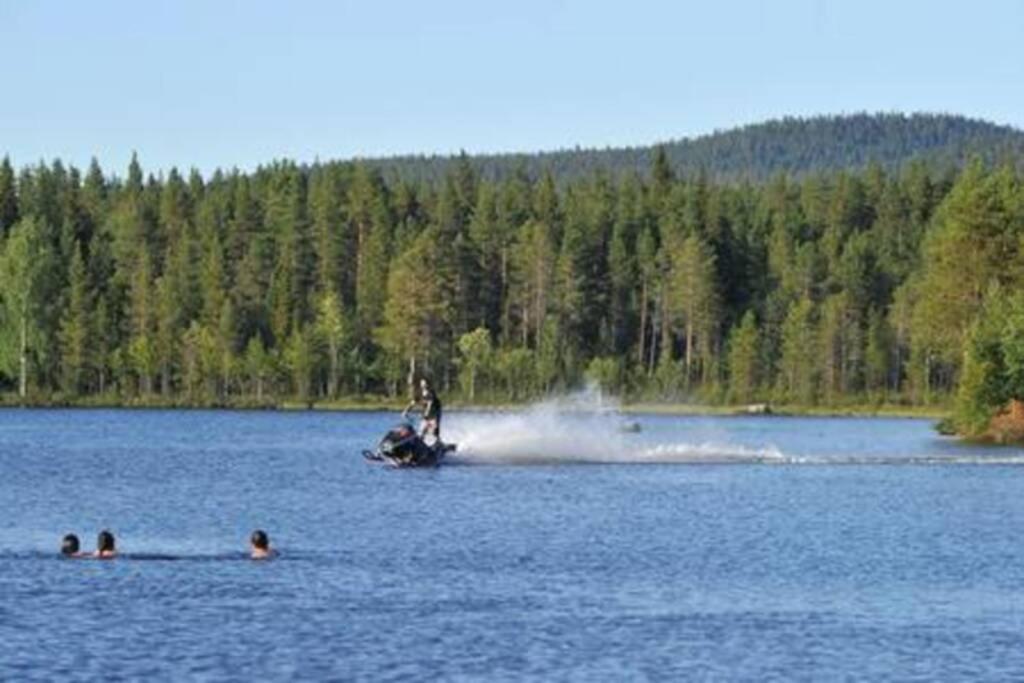 Spacious house beside a lake in Swedish Lapland photo 3