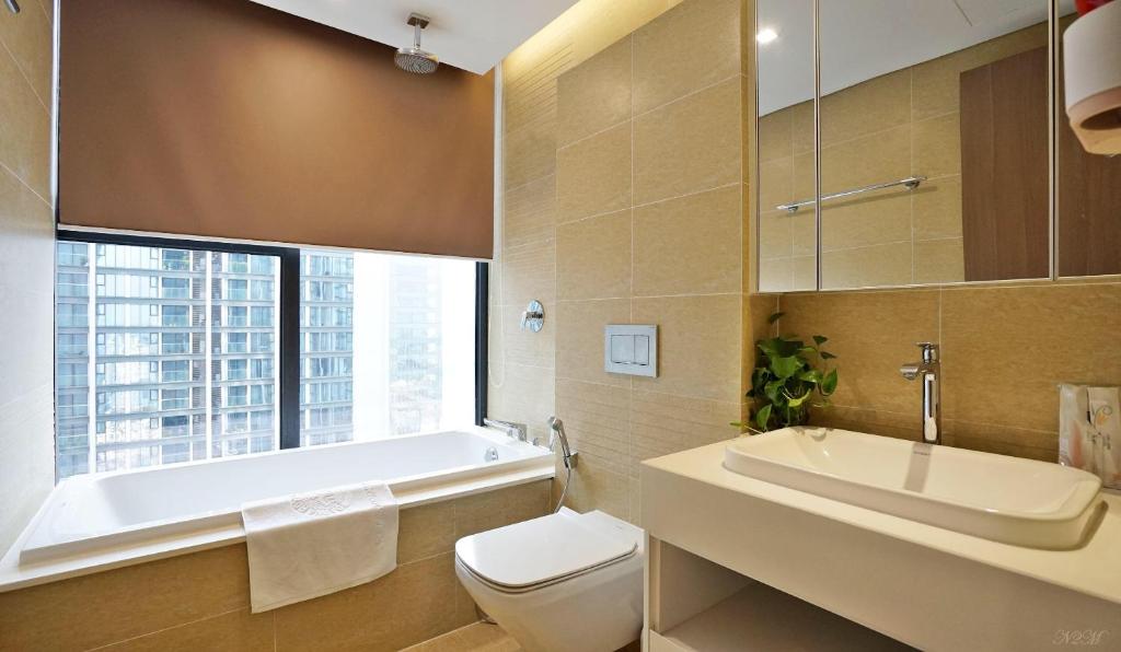 HappyHome Vinhomes Metropolish Apartment