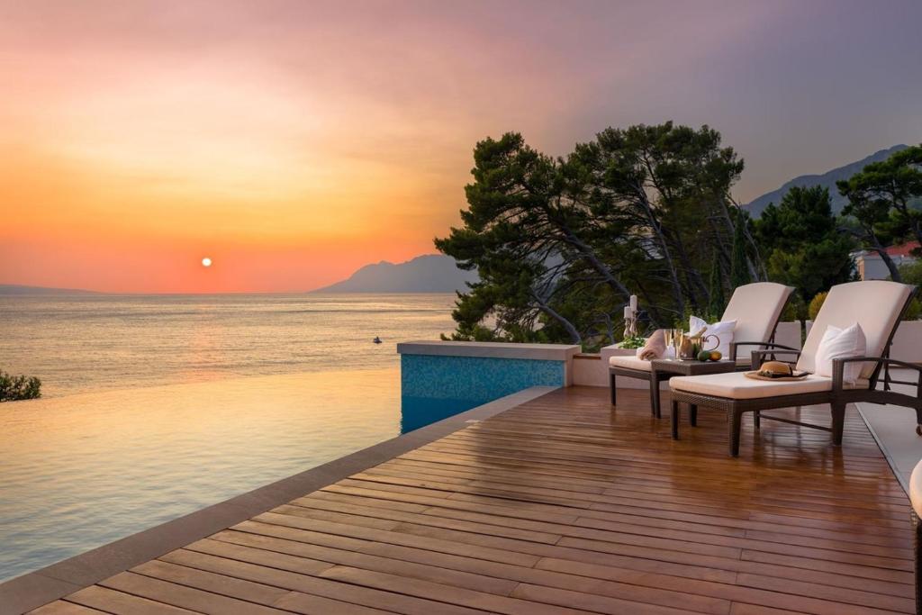 Luxury Seafront Villa Brela Pride with private heated pool at the beach in Brela - Baska Voda photo 2