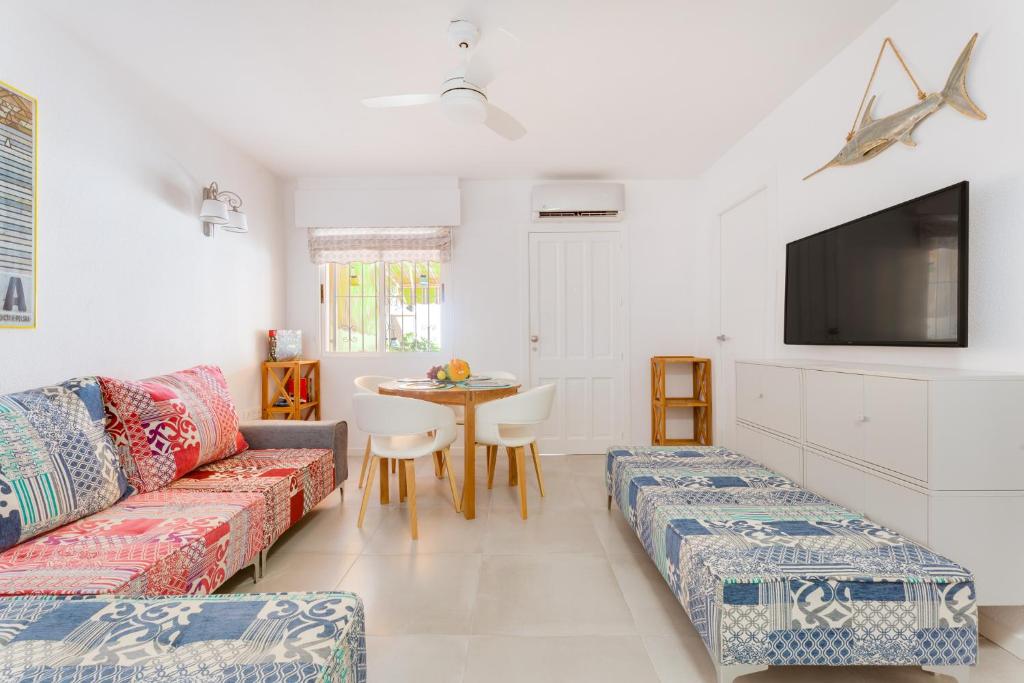 CASA TORRE Y MAR with 2 bedrooms swimming pool grill & garden & solarium photo 4