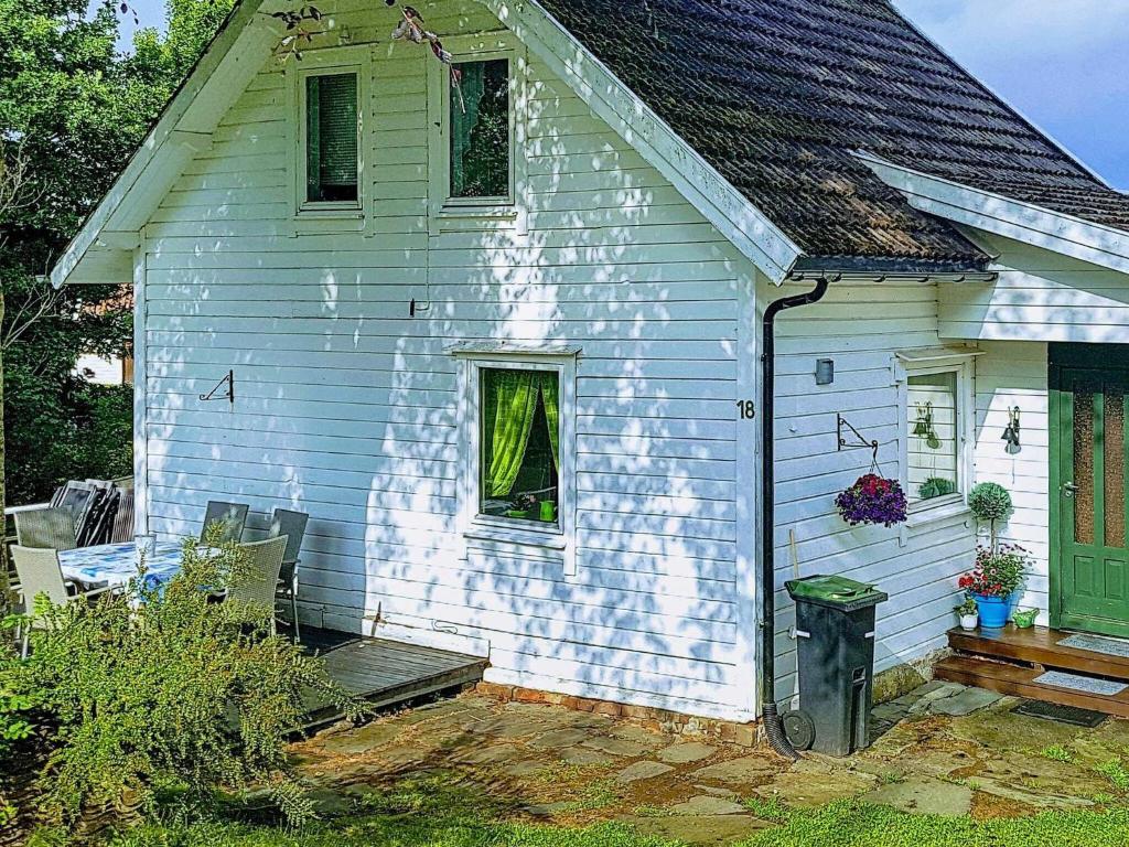6 person holiday home in MOSTERHAMN photo 2