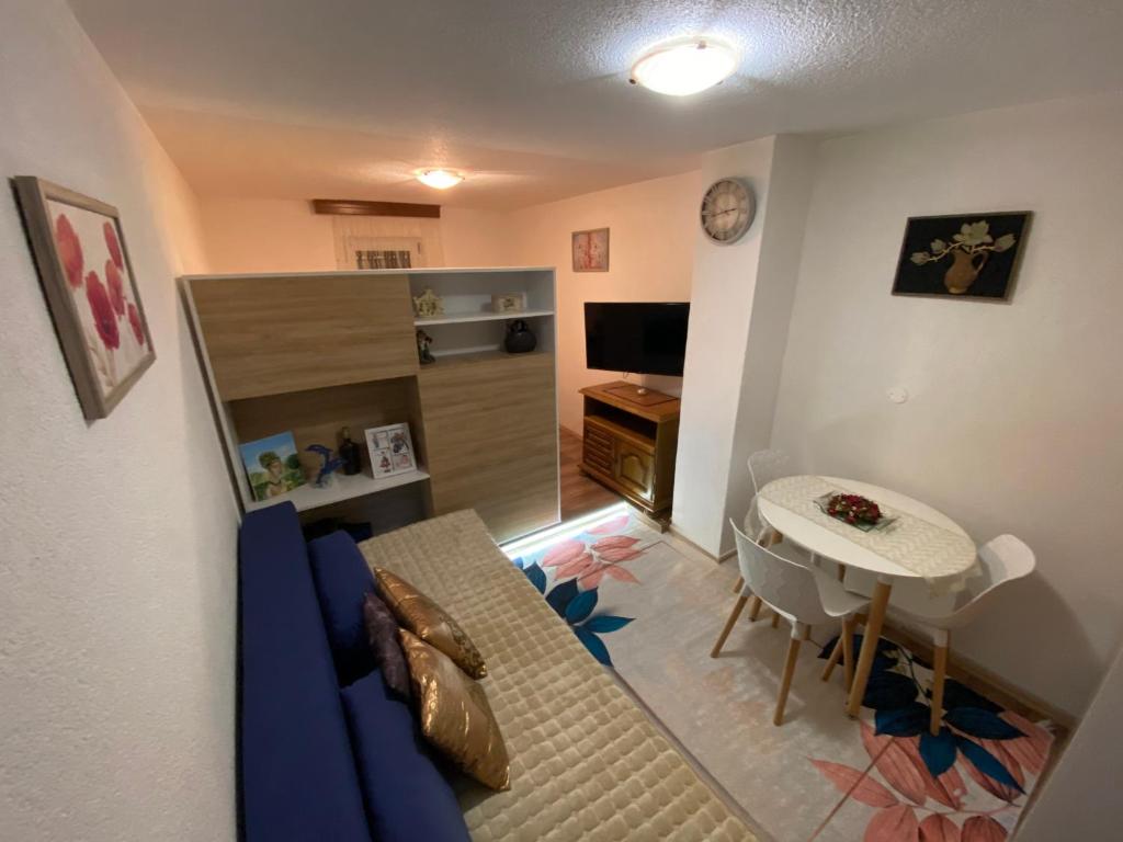 Lake apartment photo 1