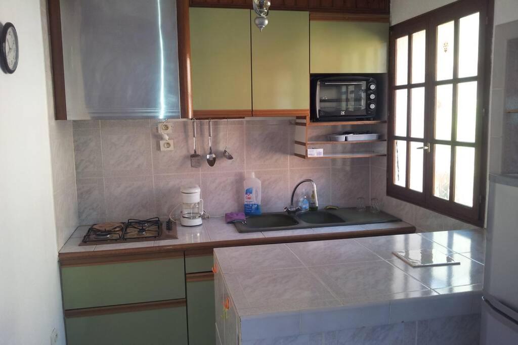 Joli appartement T2 au village de Rochebrune 05190 photo 2