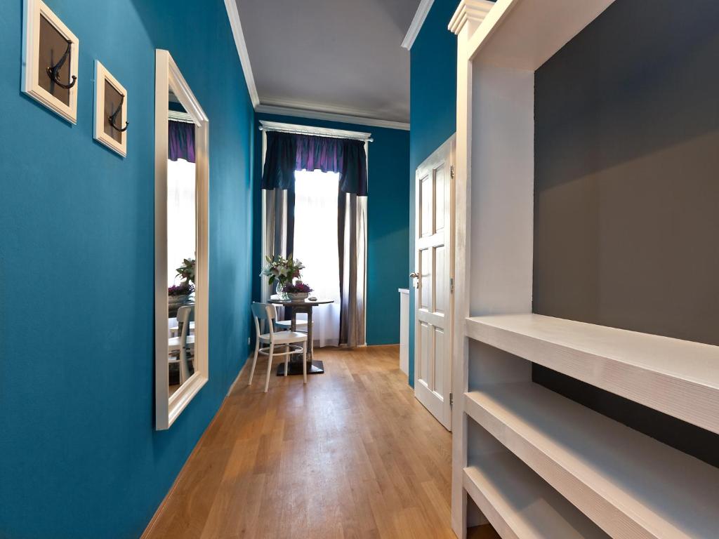 Студио (Улучшенный номер-студио (для 2 взрослых)), Royal Prague City Apartments