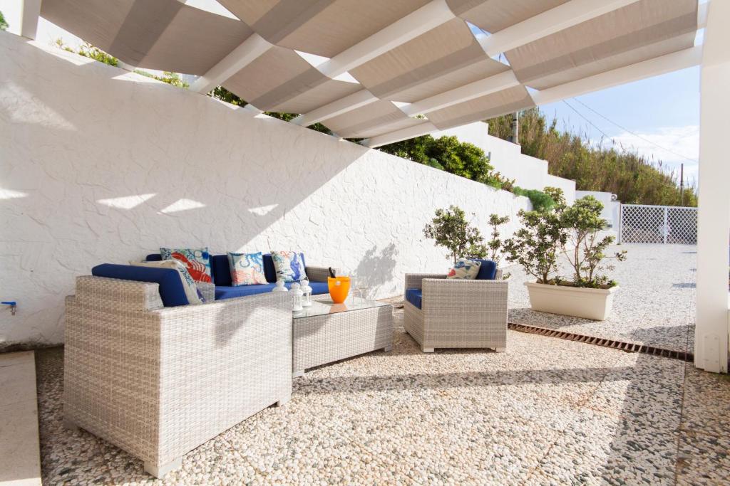 3 bedrooms appartement at Piano di Trappeto 1 m away from the beach with sea view furnished terrace and wifi photo 2