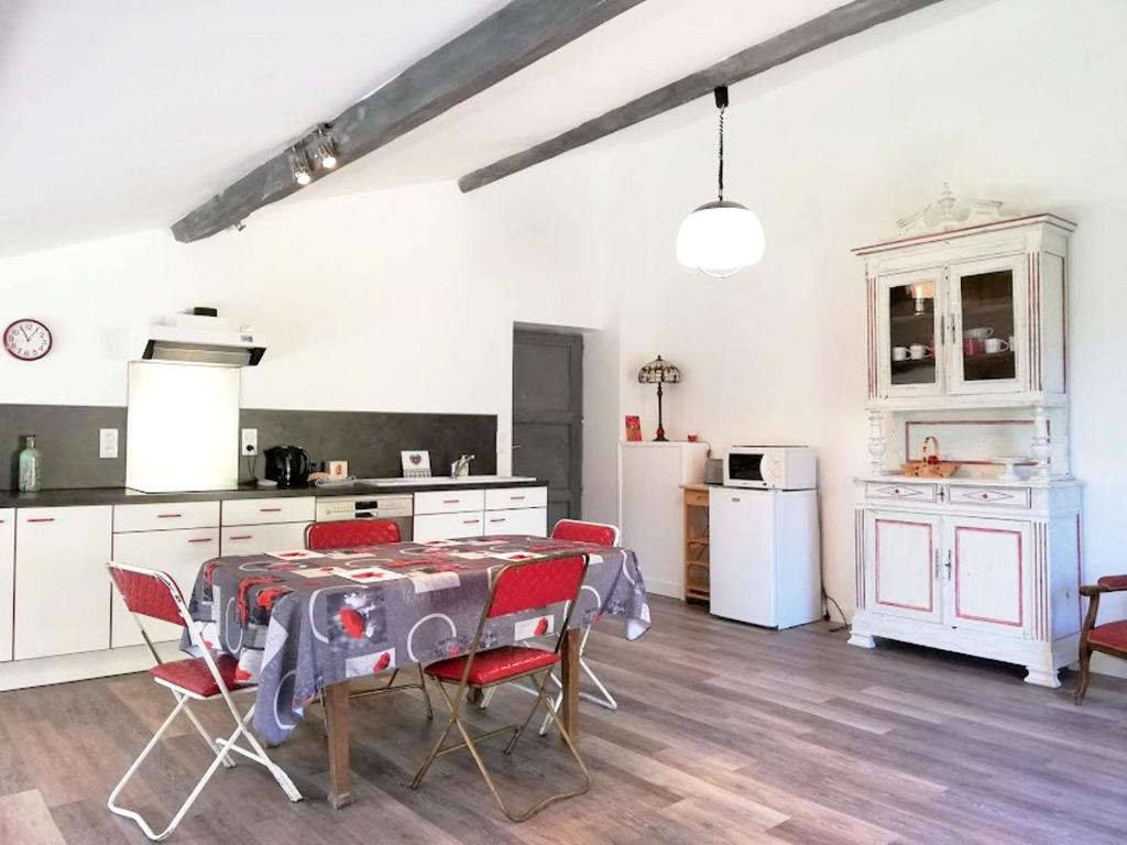 Appartement de 2 chambres avec piscine partagee jardin clos et wifi a Castera Lectourois photo 3