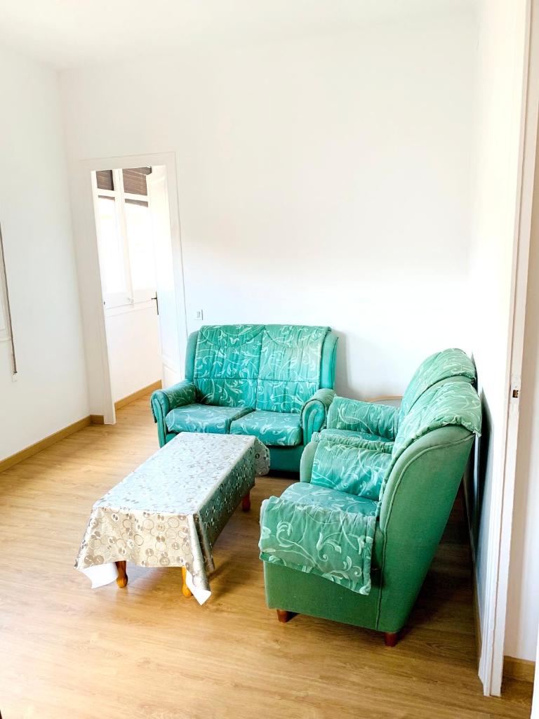 4 bedrooms appartement with city view terrace and wifi at Tortosa photo 4